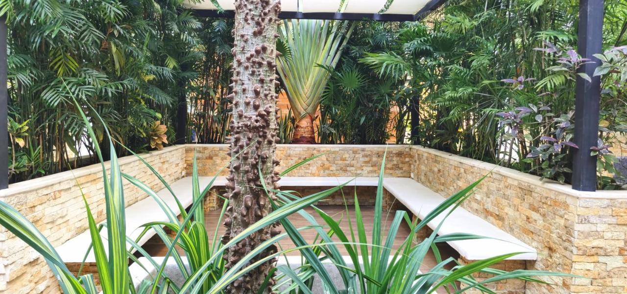 The City Condos By Menesse Playa del Carmen Exterior foto