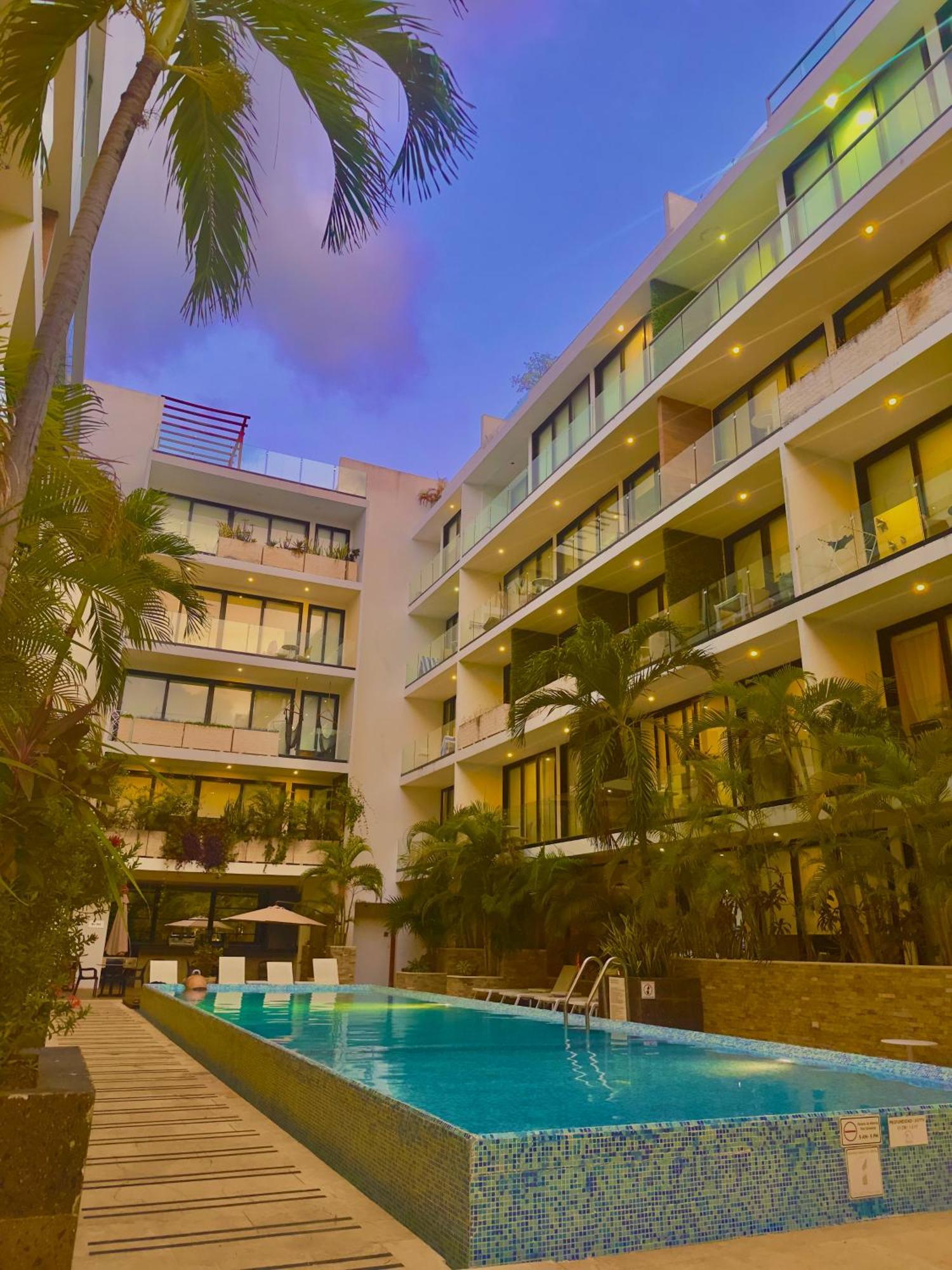 The City Condos By Menesse Playa del Carmen Exterior foto